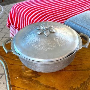 Vintage Everlast Hand Forged Aluminum Casserole Bowl with Lid 9” Interior